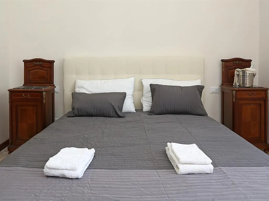 Camere Del Camerlengo Rome 3*,