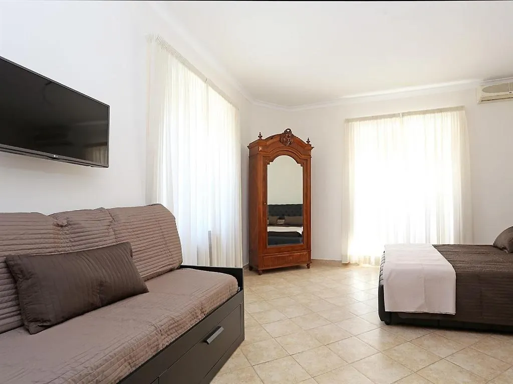 Camere Del Camerlengo Rome Bed & Breakfast